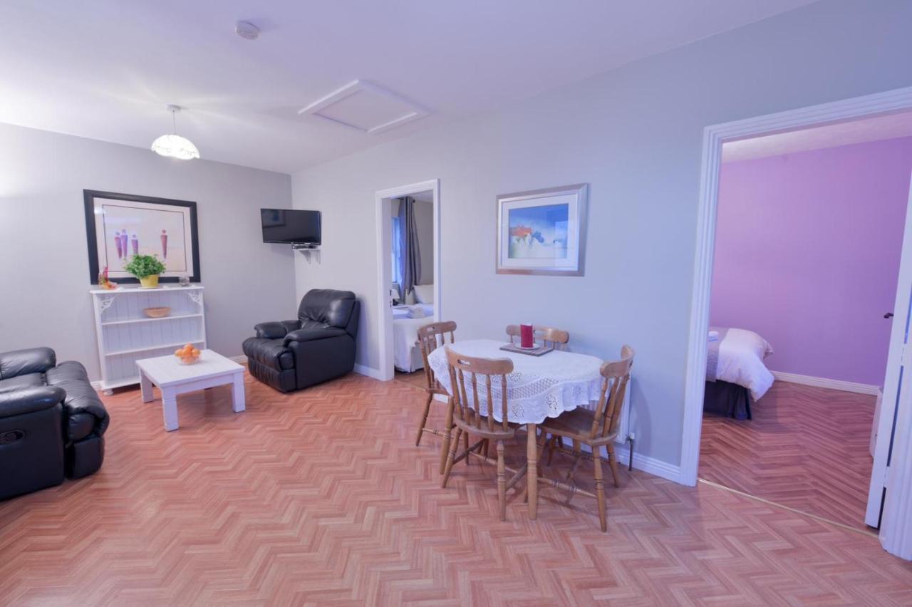 Ocean Breeze Apartment Лехінч Екстер'єр фото
