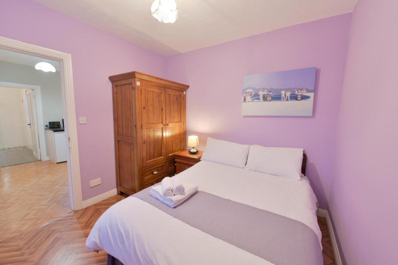Ocean Breeze Apartment Лехінч Екстер'єр фото